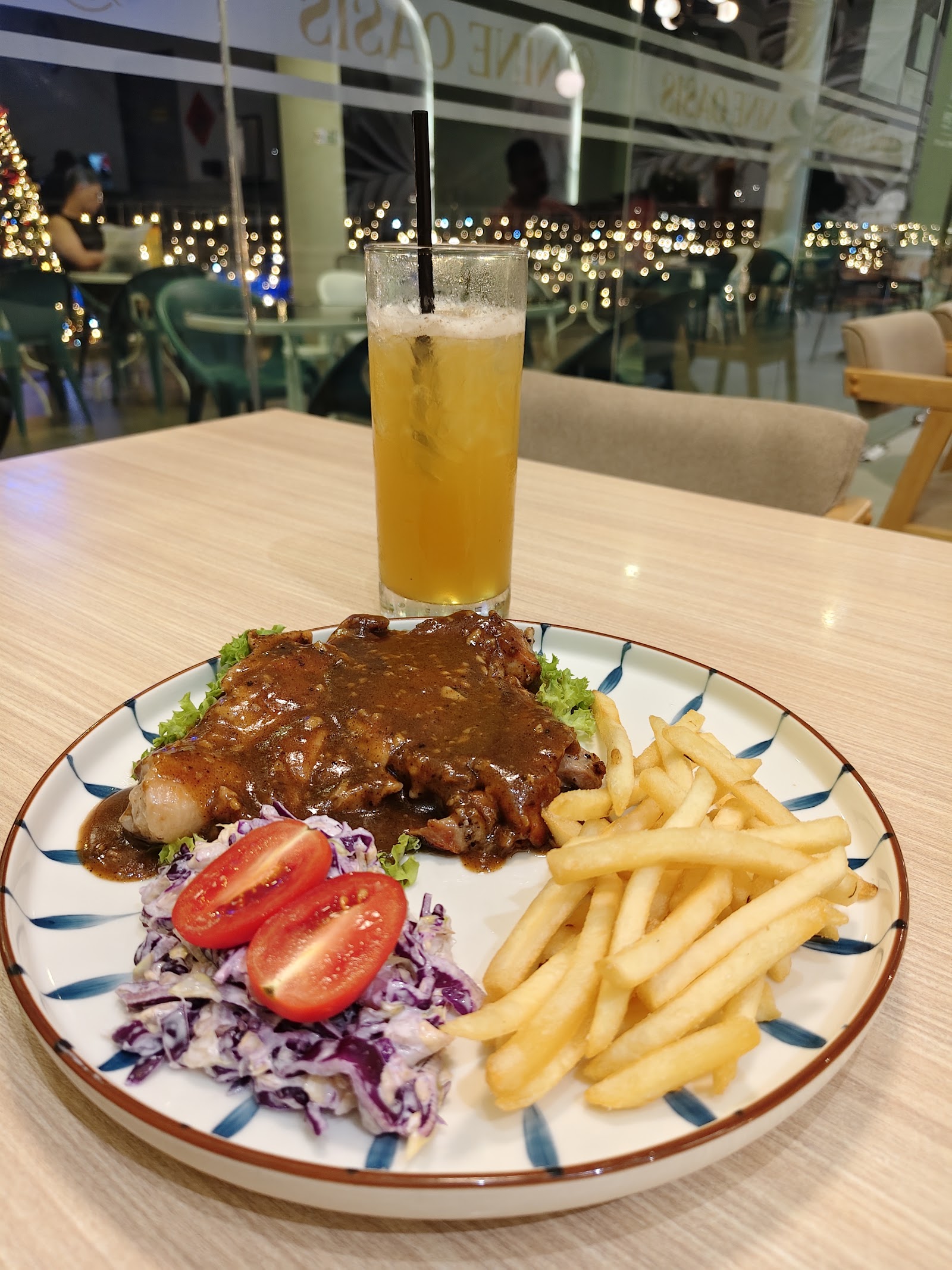 Nine Oasis Cafe & Restaurant 2